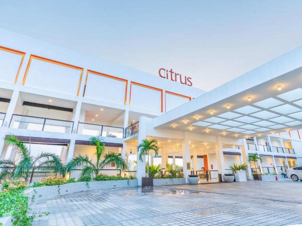 Airport Transfer From To Citrus Waskaduwa